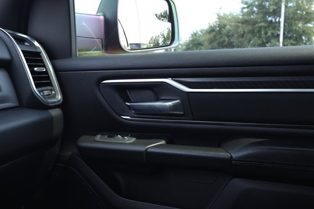 Used 2025 RAM 1500 Big Horn RWD image 28