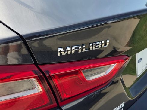 Used 2022 Chevrolet Malibu LS FWD image 10