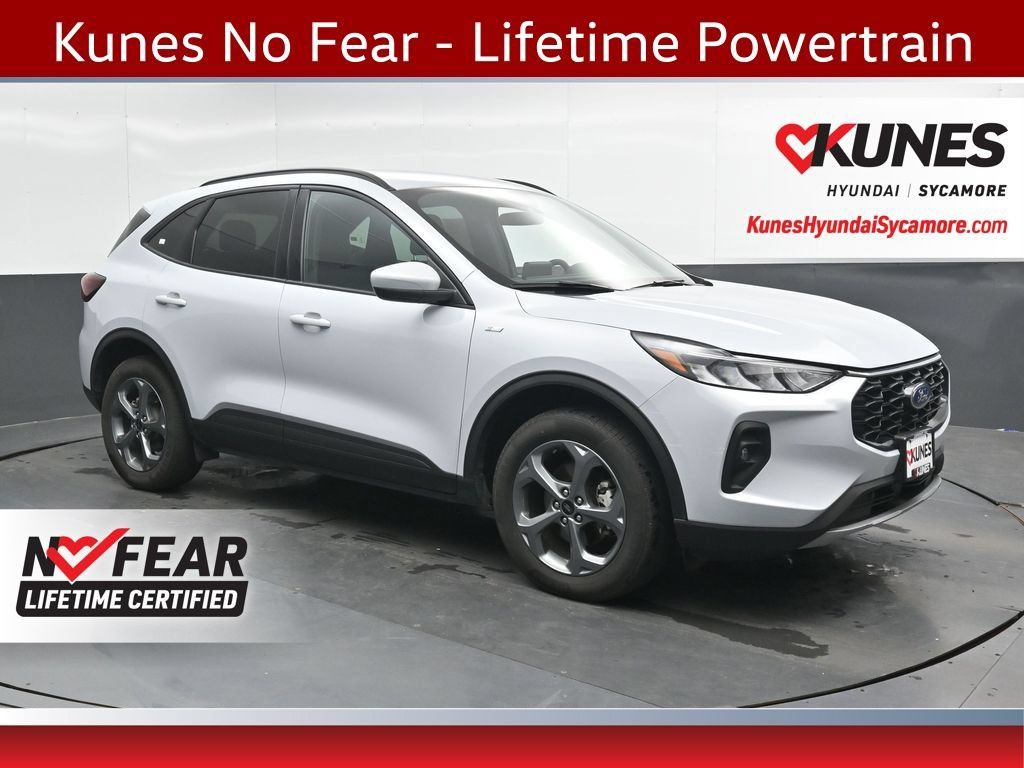 Used 2025 Ford Escape ST-Line Select AWD/4WD image 1