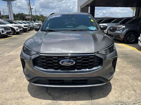 Certified 2025 Ford Escape ST-Line FWD image 2
