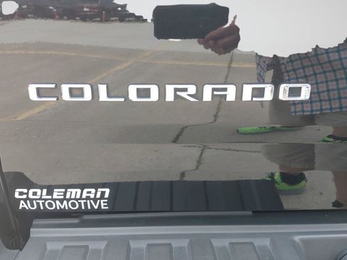 Used 2021 Chevrolet Colorado Z71 AWD/4WD image 19