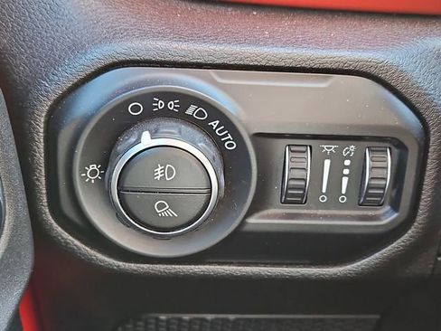 Used 2020 Jeep Gladiator Rubicon image 18