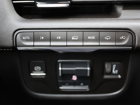 Used 2021 Cadillac Escalade Sport w/ Driver Assist Tech Package image 42