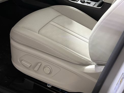 New 2026 Kia Sorento S image 12