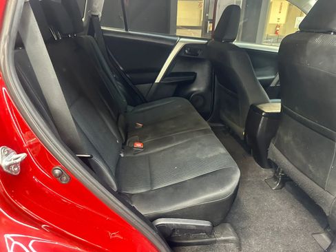 Used 2015 Toyota RAV4 LE AWD/4WD image 29