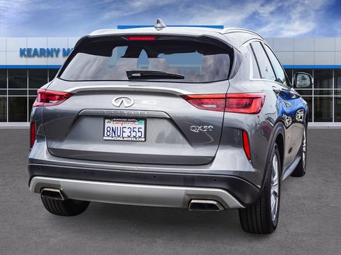 Used 2020 INFINITI QX50 Luxe w/ Navigation Package FWD image 6