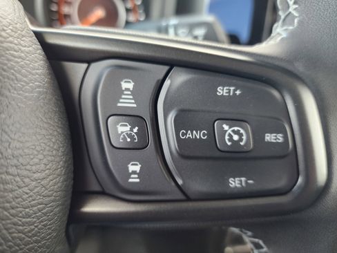 New 2026 Jeep Gladiator Sport AWD/4WD image 17
