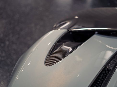 Used 2021 McLaren 765LT RWD image 23