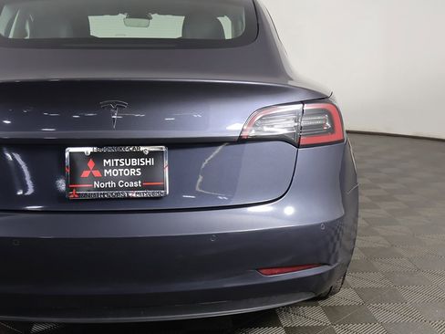 Used 2021 Tesla Model 3 Standard Range Plus image 18