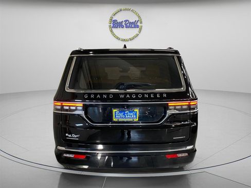 Used 2022 Jeep Grand Wagoneer Series III w/ Flexible Seating Group image 5