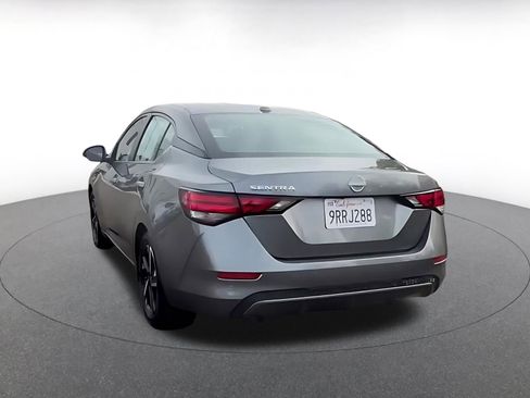 Used 2025 Nissan Sentra SV image 11