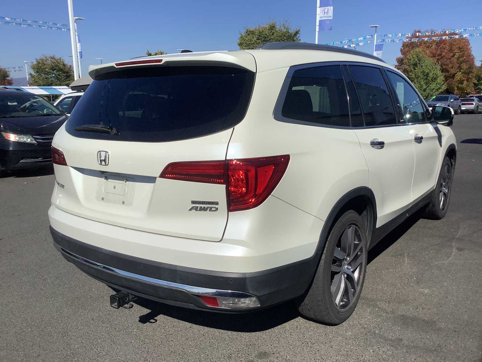 Used 2018 Honda Pilot Touring image 6