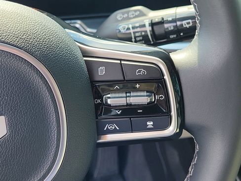 Used 2025 Kia Sorento S FWD image 21