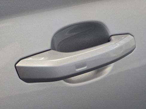 Certified 2025 Audi Q5 2.0T Premium Plus image 31