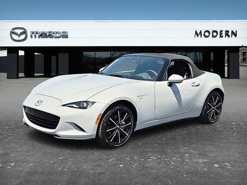 New 2026 MAZDA MX-5 Miata Grand Touring RWD image 1