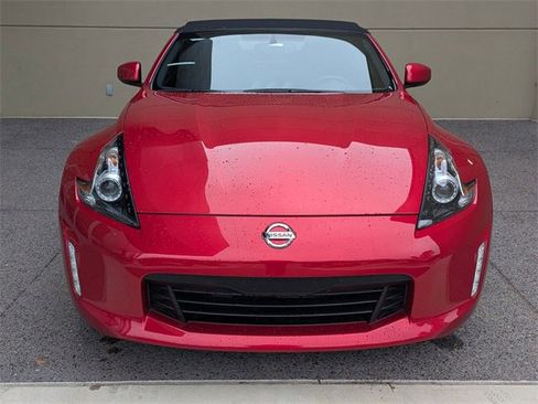 Used 2019 Nissan 370Z Roadster image 9