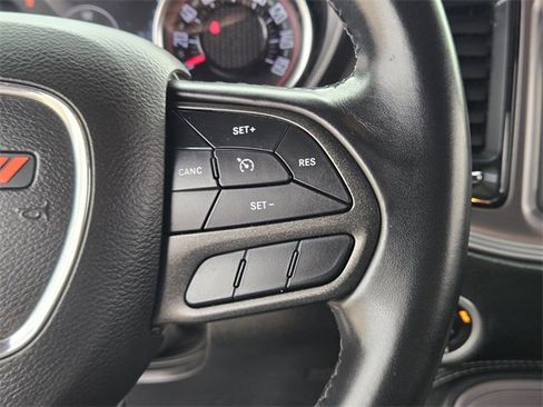 Used 2023 Dodge Challenger SXT image 26