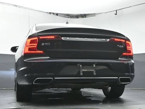 Used 2017 Volvo S90 T6 Inscription w/ Vision Package AWD/4WD image 37