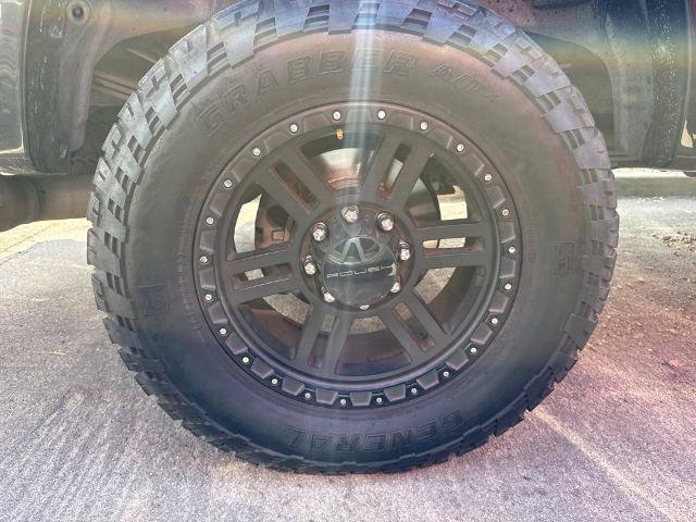 Used 2024 Ford F250 Lariat w/ Lariat Ultimate Package AWD/4WD image 5