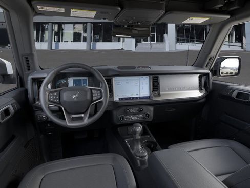 New 2025 Ford Bronco Outer Banks image 9
