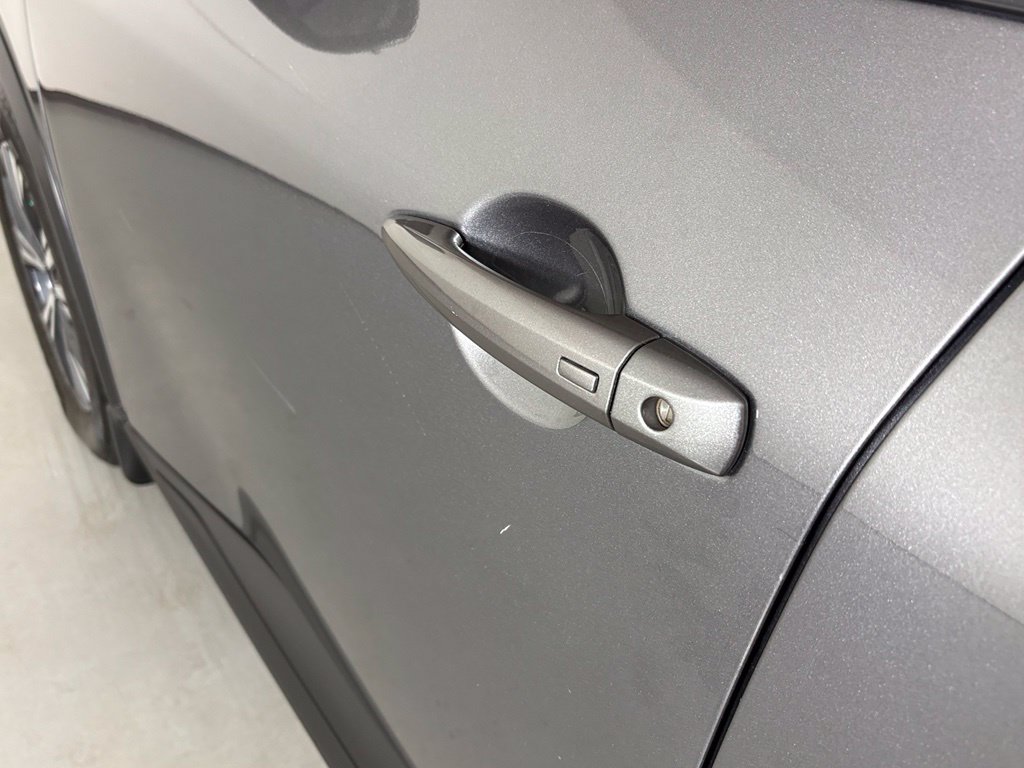 Used 2022 Nissan Rogue SV FWD image 13