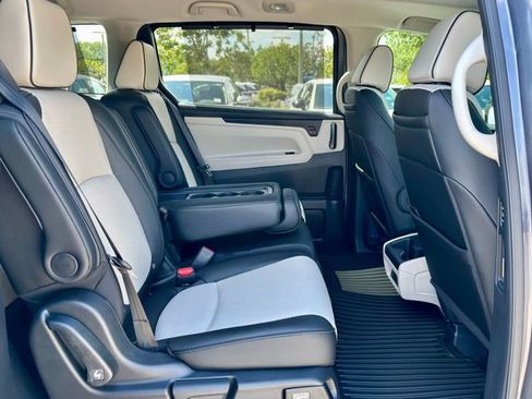 New 2026 Honda Odyssey Elite image 13