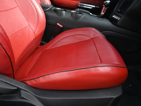 Used 2015 Ford Mustang Coupe image 43