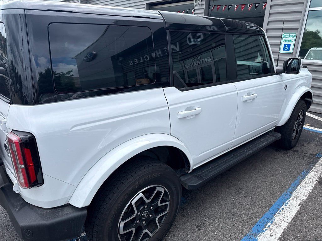 Used 2024 Ford Bronco Outer Banks AWD/4WD image 5