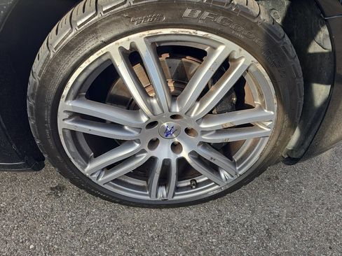 Used 2017 Maserati Quattroporte S GranSport image 17