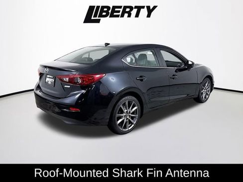 Used 2018 MAZDA MAZDA3 Touring image 7