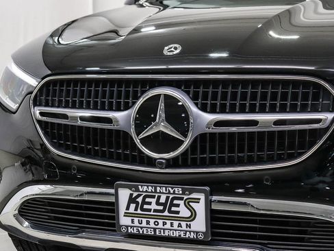 Certified 2025 Mercedes-Benz GLC 350e 4MATIC image 8