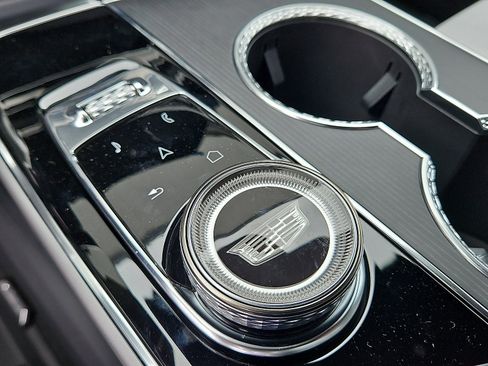 New 2025 Cadillac Lyriq Luxury image 19