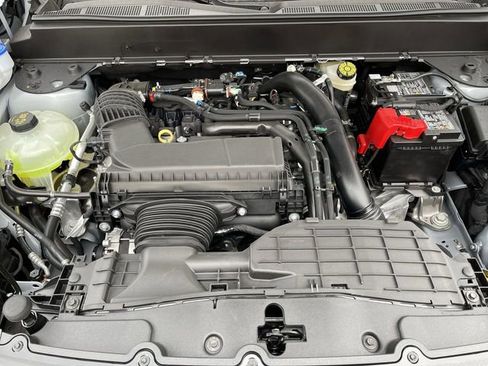 New 2026 Ford Maverick XLT w/ XLT Luxury Package AWD/4WD image 12