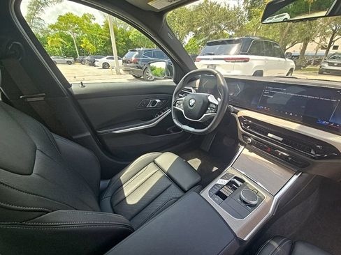 Used 2025 BMW 330i xDrive Sedan AWD/4WD image 38