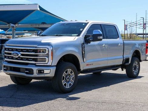Used 2023 Ford F250 Platinum w/ Tremor Off-Road Package AWD/4WD image 6