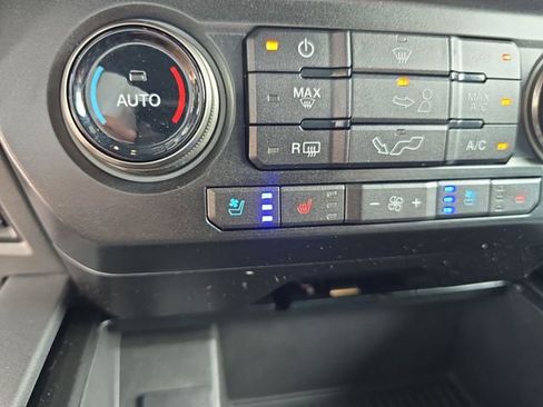 Used 2018 Ford F150 Raptor w/ Equipment Group 802A Luxury AWD/4WD image 19