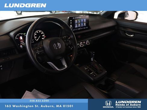 Used 2025 Honda CR-V Sport-L image 8
