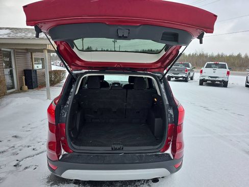 Used 2019 Ford Escape SE image 12