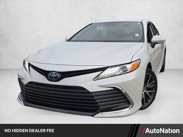 Used 2024 Toyota Camry XLE FWD image 1