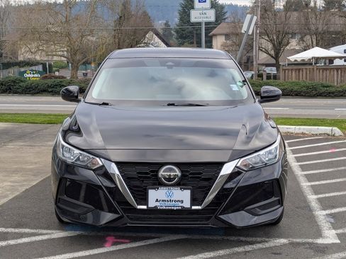 Used 2020 Nissan Sentra S image 8