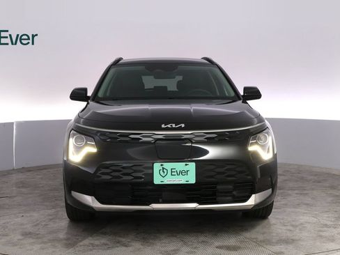 Used 2024 Kia Niro Wind FWD image 12
