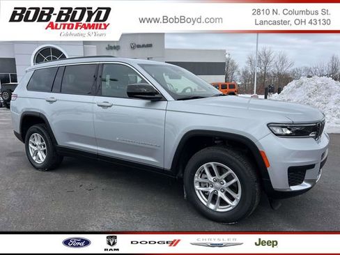 New 2025 Jeep Grand Cherokee L Laredo image 1