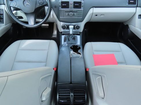Used 2011 Mercedes-Benz C 300 Sedan image 9