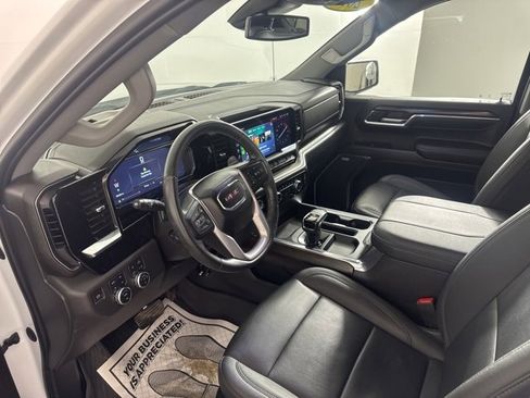 Used 2023 GMC Sierra 1500 SLT w/ SLT Premium Package image 24