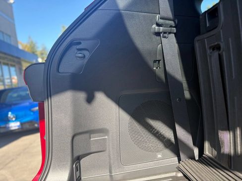 Used 2021 Toyota Highlander XSE AWD/4WD image 28