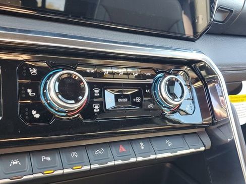 New 2026 GMC Sierra 1500 Denali w/ Denali Reserve Package AWD/4WD image 24