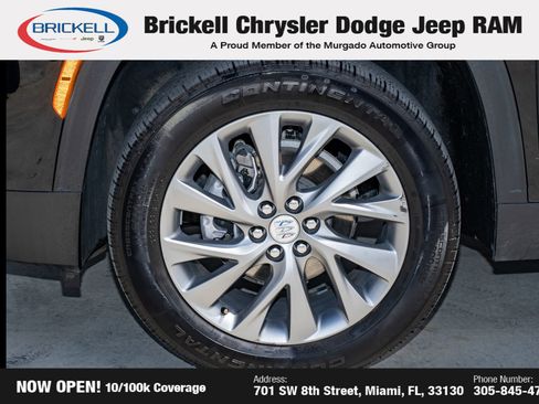 Used 2025 Buick Enclave Preferred FWD image 40