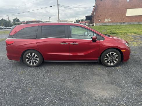 Used 2023 Honda Odyssey EX-L image 9