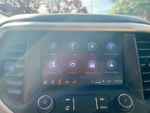 Used 2023 GMC Acadia Denali w/ Denali Ultimate Package AWD/4WD image 15