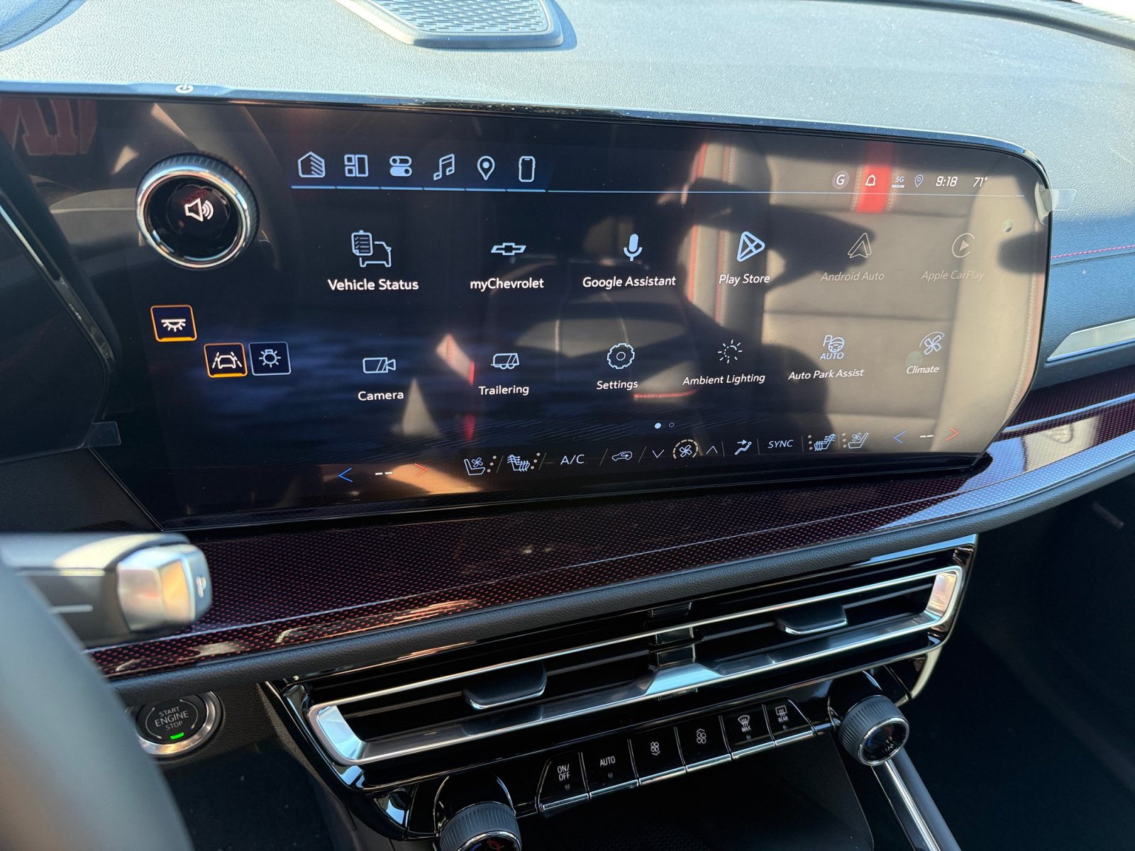 New 2027 Chevrolet Traverse RS AWD/4WD image 12